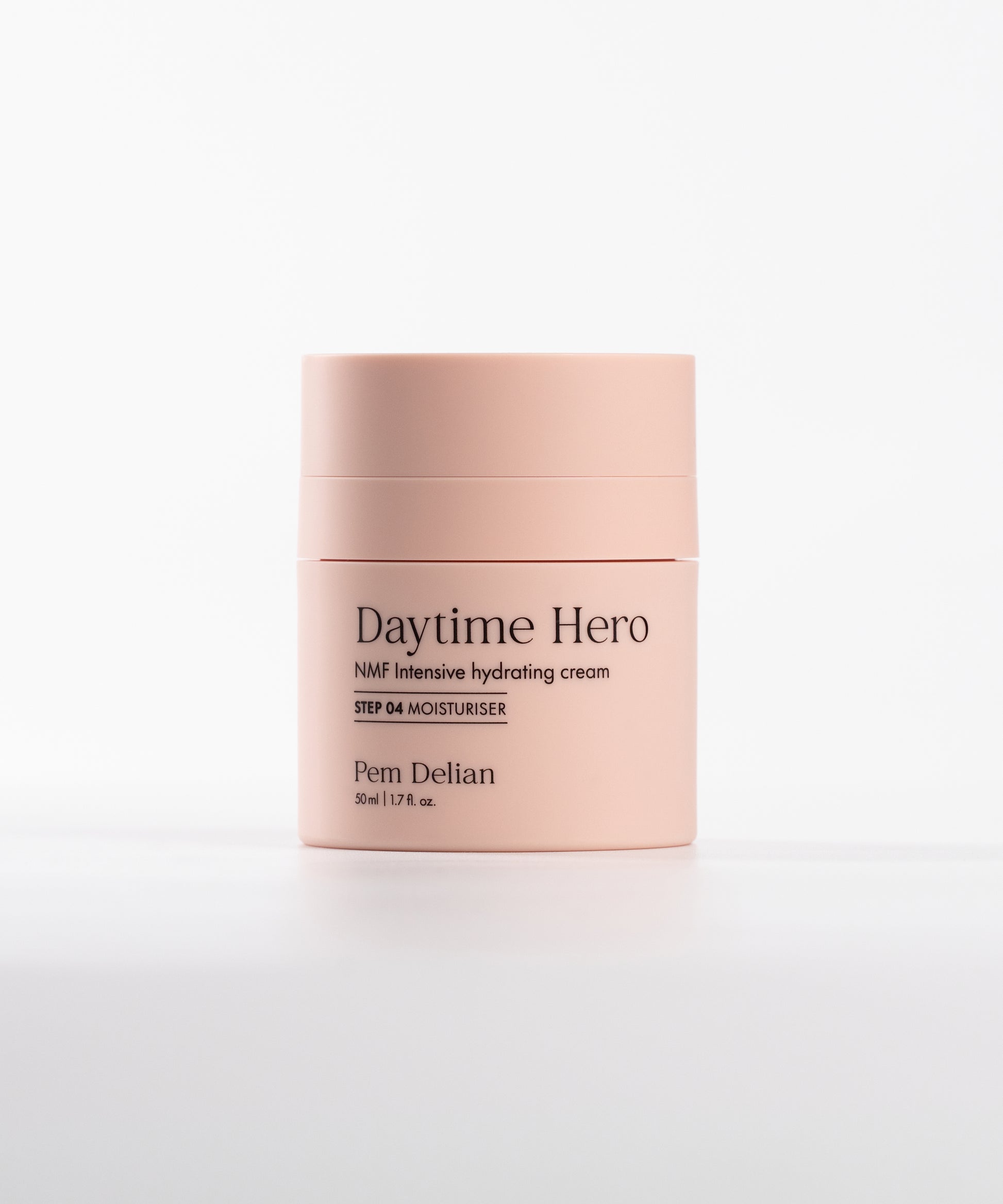 Pem Delian Daytime Hero tégely fehér háttérrel