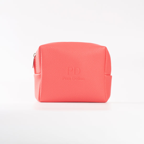 Pem Delian Korall sminktáska fehér háttérrel