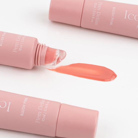 Pem Delian Iconic Lips blush pink textúra kinyomva a tubusból