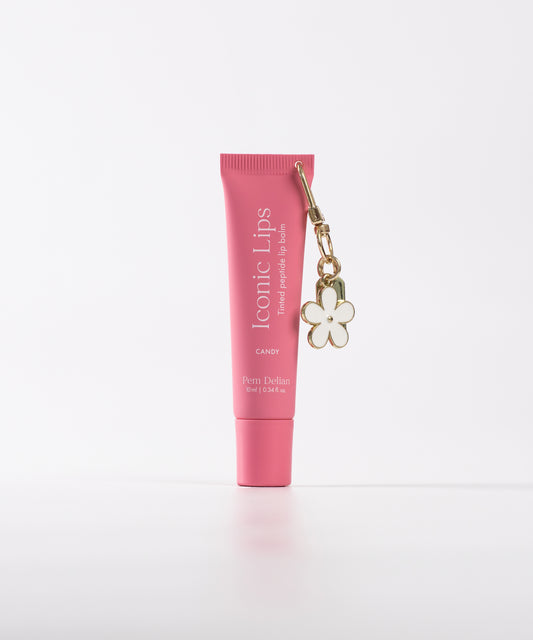Pem Delian Iconic Lips Candy virág charm fehér hátérrel