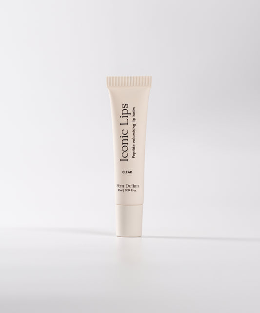 Pem Delian Iconic Lips Clear fehér háttérrel