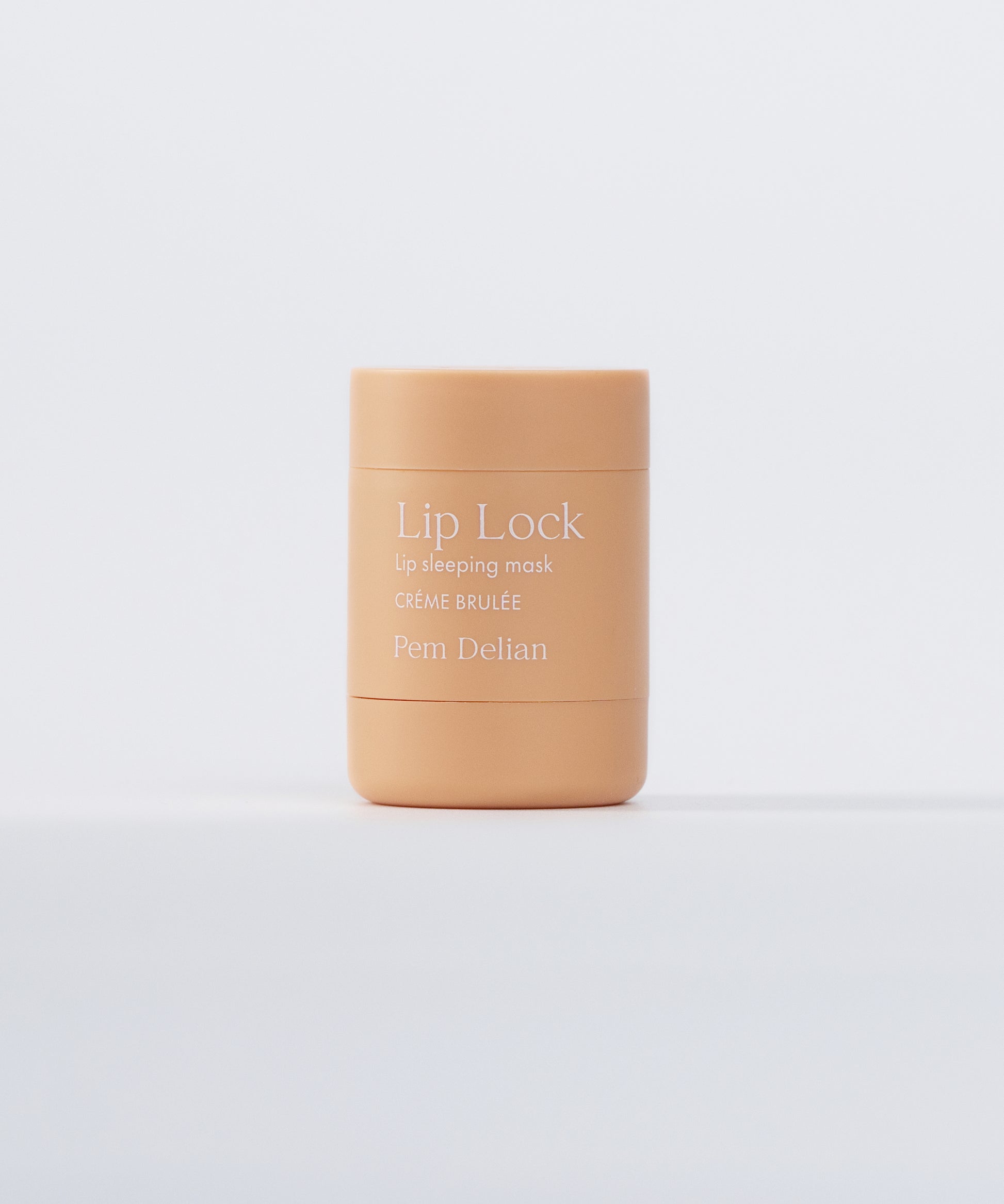 Pem Delian Lip Lock Créme Brulée éjszakai ajakápoló maszk fehér háttérrel