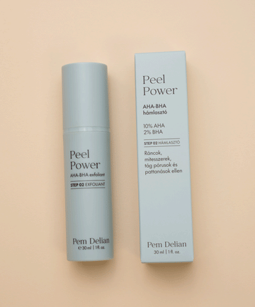 Pem Delian Peel Power AHA-BHA hámlasztó, mellette a doboza, barna háttér előtt