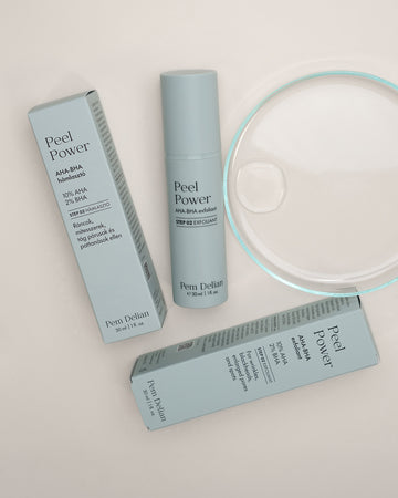Pem Delian Peel Power AHA-BHA hámlasztó termék a dobozával és mellette kinyomott textúrával