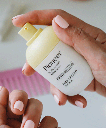 Pem Delian Pioneer smart-aging Retinal szérum kézben